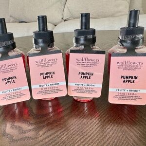 PUMPKIN APPLE Wallflowers